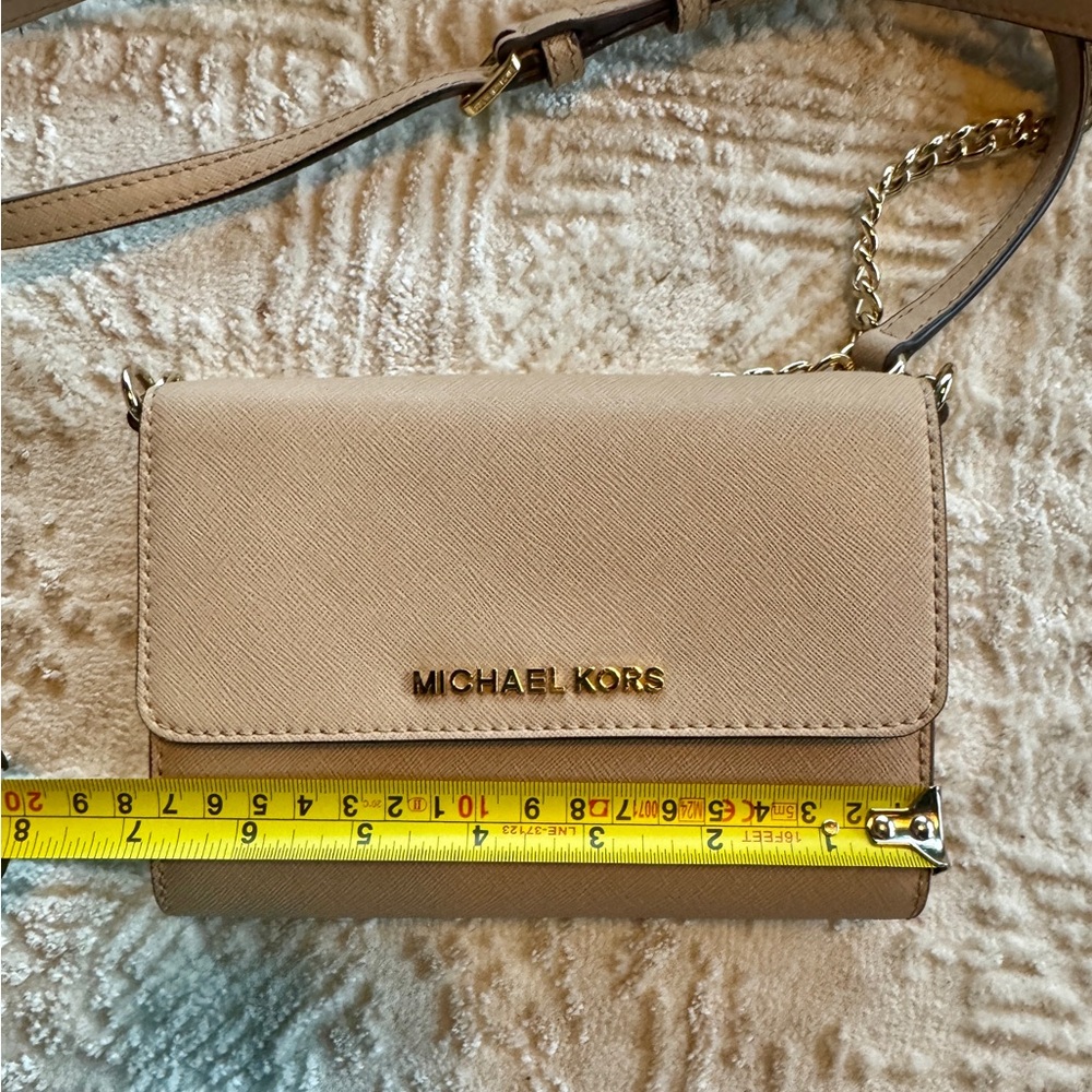 MICHAEL Michael Kors Daniela Saffiano Leather Crossbody Bag Small Nude Tan Gold - Picture 3 of 5